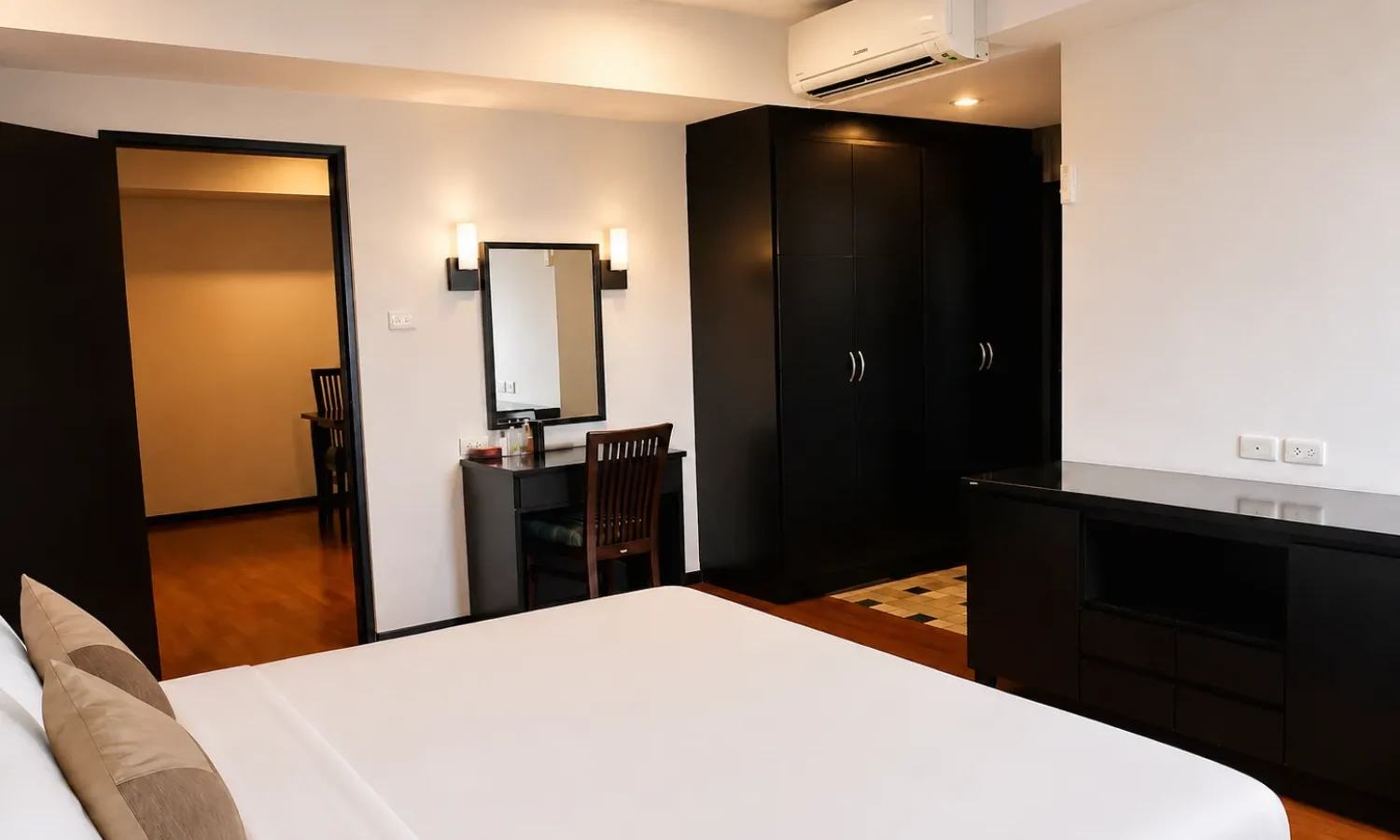EXeCUTIVE SUITE I. ( 2 ห้องนอน 2 ห้องน้ำ )-10